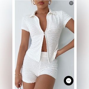 BRAND NEW WITHOUT TAGS White Fox set